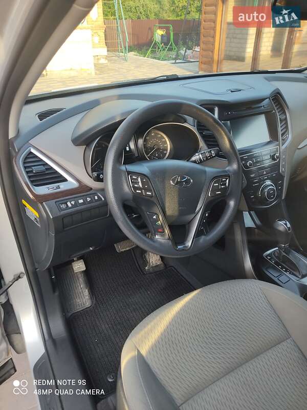 Внедорожник / Кроссовер Hyundai Grand Santa Fe 2016 в Казатине фото 20 Внедорожник / Кроссовер Hyundai Grand Santa Fe 2016 в Казатине