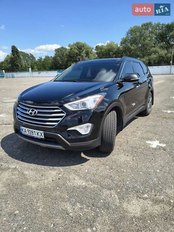 Hyundai Grand Santa Fe 2015