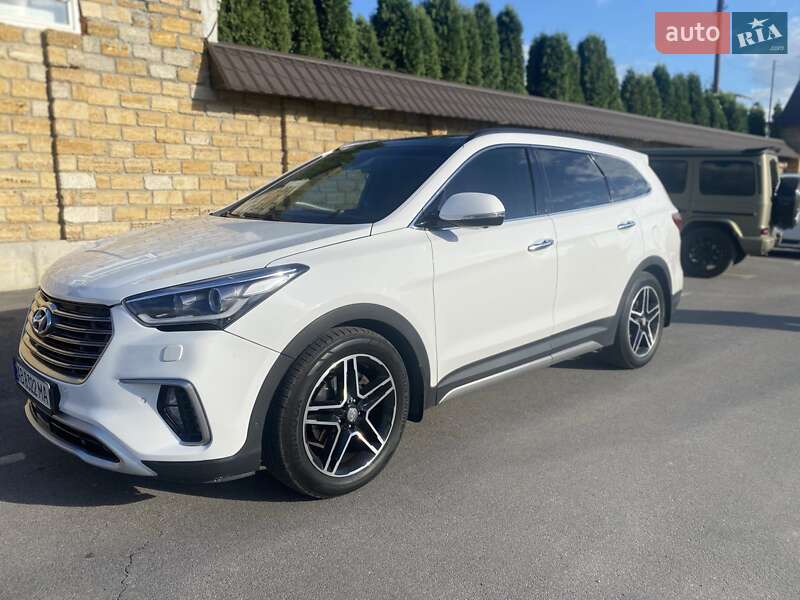 Hyundai Grand Santa Fe 2017 Hyundai Grand Santa Fe 2017
