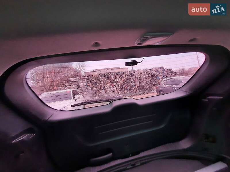 Внедорожник / Кроссовер Hyundai Grand Santa Fe 2016 в Ровно