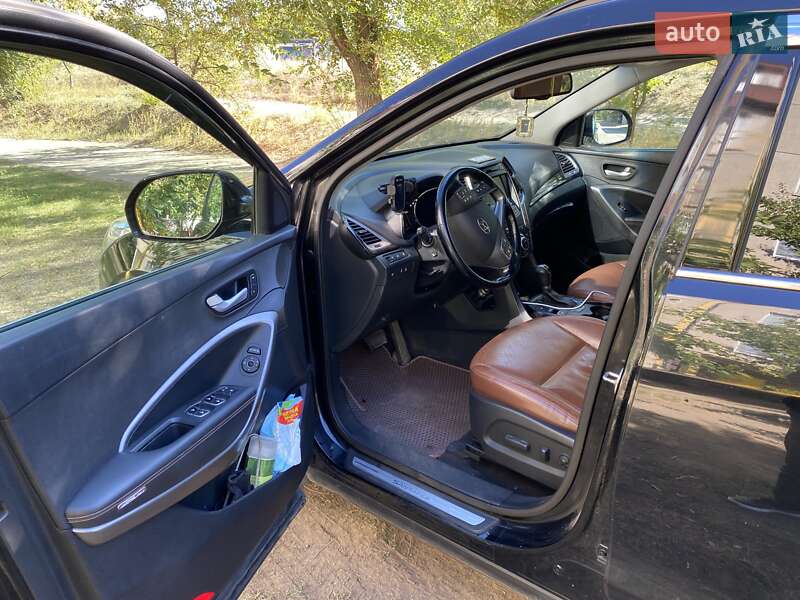 Внедорожник / Кроссовер Hyundai Grand Santa Fe 2015 в Широком фото 4 Внедорожник / Кроссовер Hyundai Grand Santa Fe 2015 в Широком