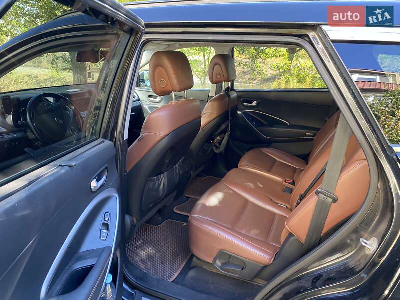 Внедорожник / Кроссовер Hyundai Grand Santa Fe 2015 в Широком фото 6 Внедорожник / Кроссовер Hyundai Grand Santa Fe 2015 в Широком