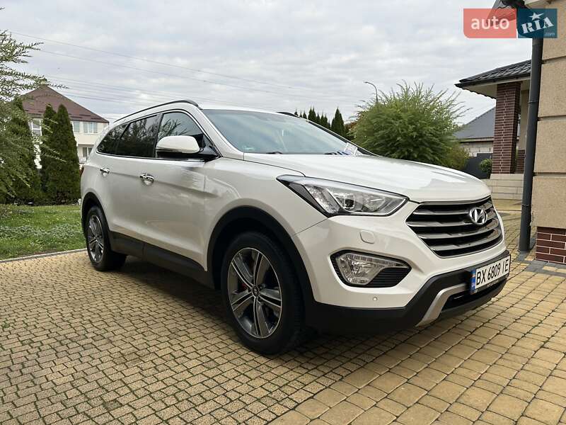 Внедорожник / Кроссовер Hyundai Grand Santa Fe 2015 в Хмельницком