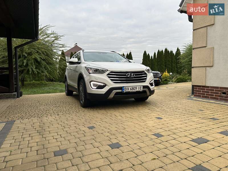Внедорожник / Кроссовер Hyundai Grand Santa Fe 2015 в Хмельницком