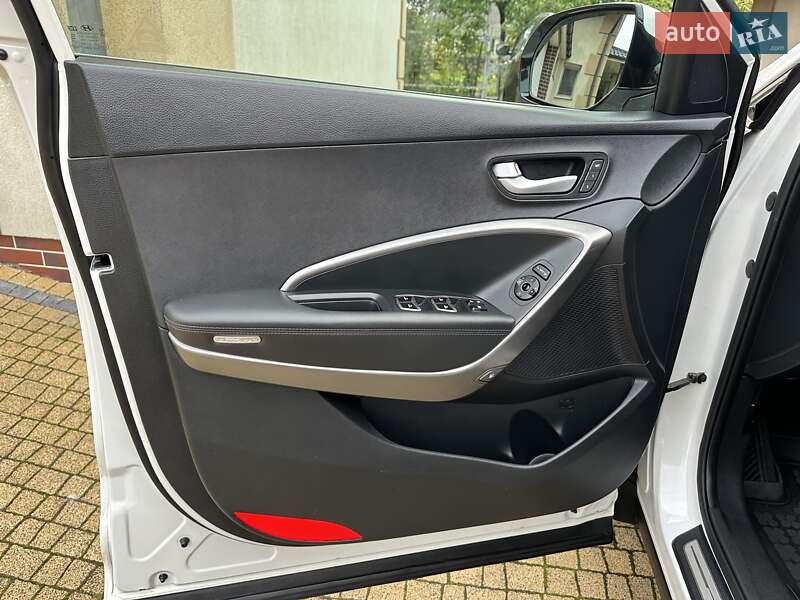 Внедорожник / Кроссовер Hyundai Grand Santa Fe 2015 в Хмельницком