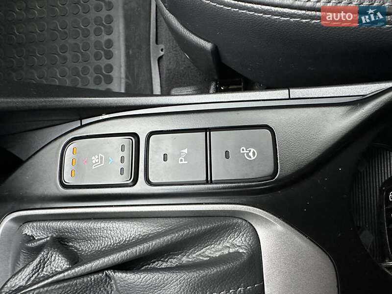 Внедорожник / Кроссовер Hyundai Grand Santa Fe 2015 в Хмельницком