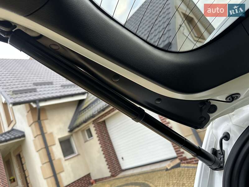 Внедорожник / Кроссовер Hyundai Grand Santa Fe 2015 в Хмельницком