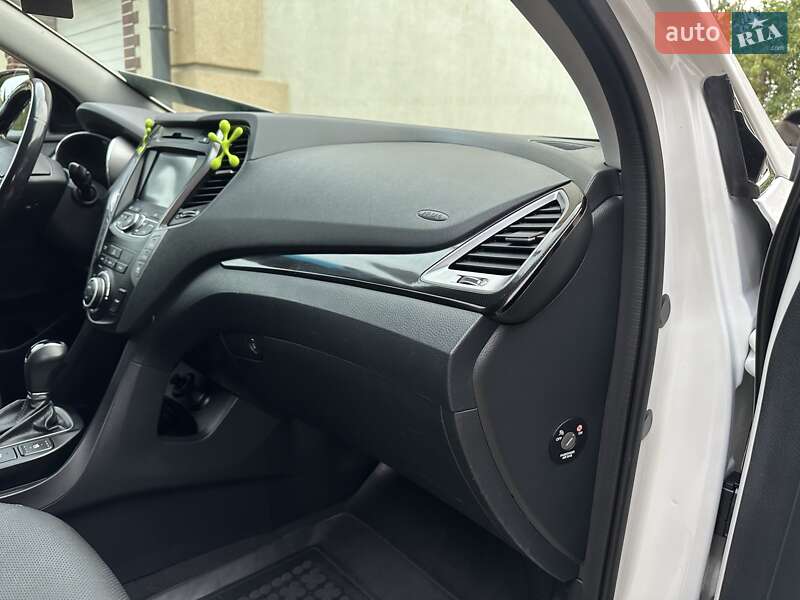 Внедорожник / Кроссовер Hyundai Grand Santa Fe 2015 в Хмельницком