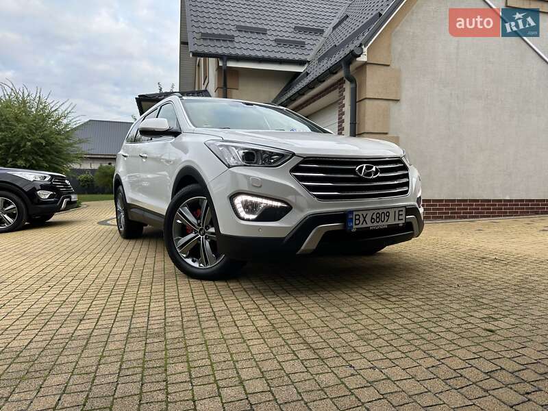Внедорожник / Кроссовер Hyundai Grand Santa Fe 2015 в Хмельницком