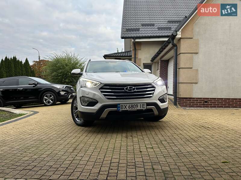 Внедорожник / Кроссовер Hyundai Grand Santa Fe 2015 в Хмельницком