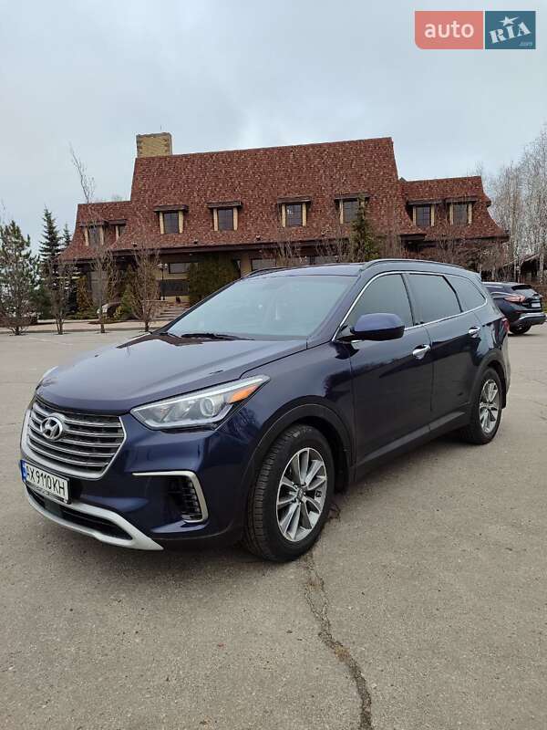 Hyundai Grand Santa Fe 2016