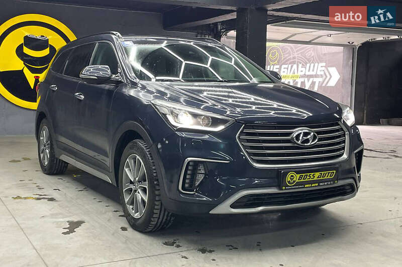 Внедорожник / Кроссовер Hyundai Grand Santa Fe 2018 в Черновцах
