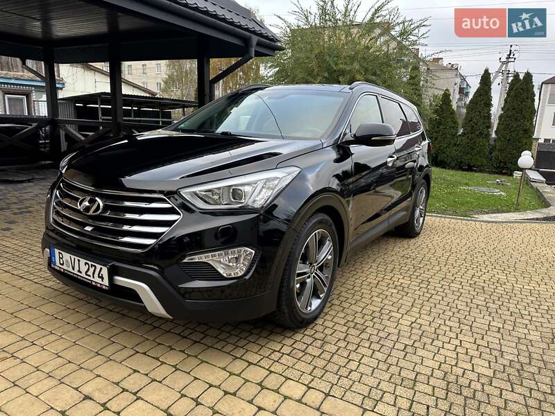 Hyundai Grand Santa Fe 2015