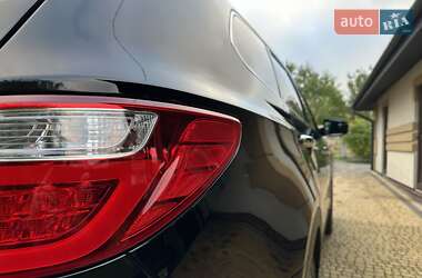 Внедорожник / Кроссовер Hyundai Grand Santa Fe 2015 в 