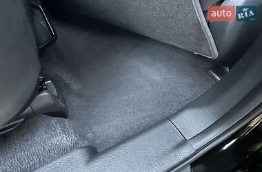 Внедорожник / Кроссовер Hyundai Grand Santa Fe 2015 в 