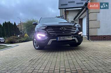 Внедорожник / Кроссовер Hyundai Grand Santa Fe 2015 в 