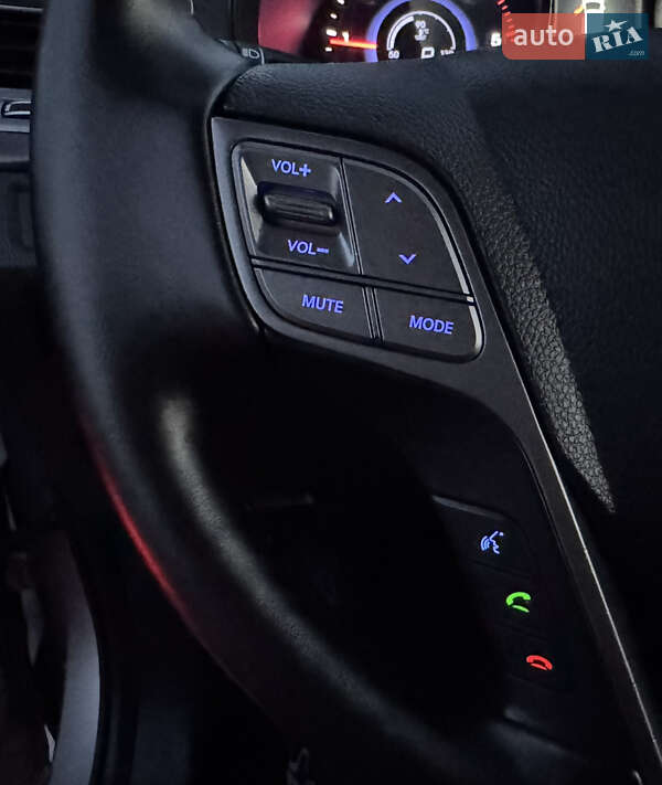 Внедорожник / Кроссовер Hyundai Grand Santa Fe 2015 в Ивано-Франковске фото 41 Внедорожник / Кроссовер Hyundai Grand Santa Fe 2015 в Ивано-Франковске