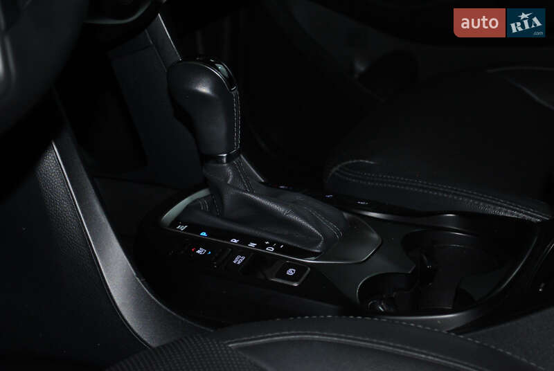 Внедорожник / Кроссовер Hyundai Grand Santa Fe 2017 в Ровно