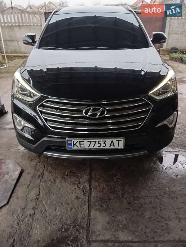 Внедорожник / Кроссовер Hyundai Grand Santa Fe 2015 в Каменском