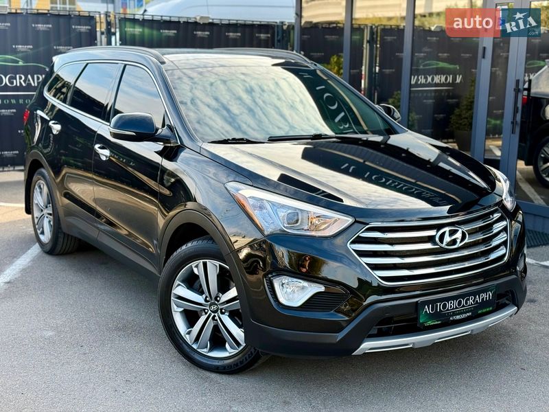 Hyundai Grand Santa Fe 2015