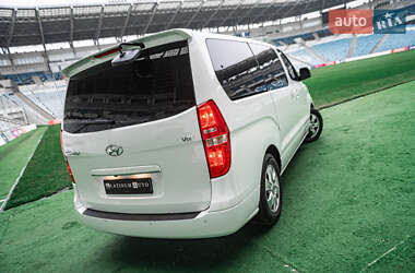 Минивэн Hyundai Grand Starex 2019 в 