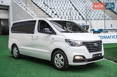 Минивэн Hyundai Grand Starex 2019 в 
