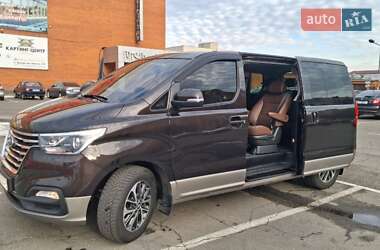 Минивэн Hyundai Grand Starex 2018 в 