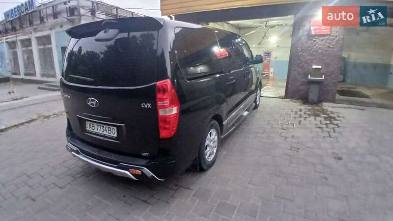 Минивэн Hyundai Grand Starex 2010 в Николаеве