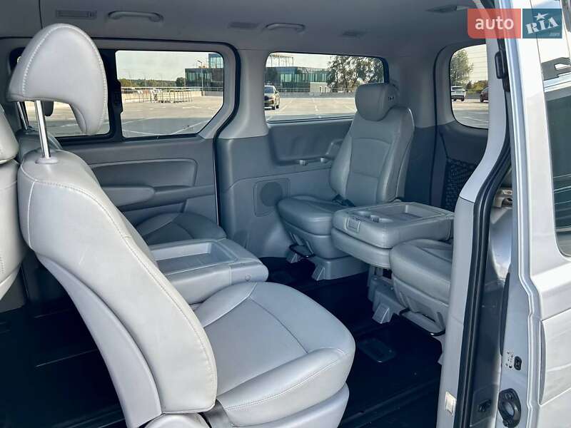 Минивэн Hyundai Grand Starex 2017 в Киеве фото 70 Минивэн Hyundai Grand Starex 2017 в Киеве