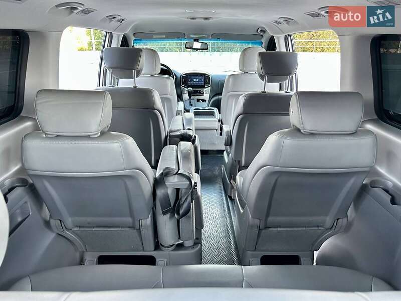 Минивэн Hyundai Grand Starex 2017 в Киеве фото 110 Минивэн Hyundai Grand Starex 2017 в Киеве
