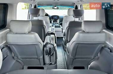 Минивэн Hyundai Grand Starex 2017 в 
