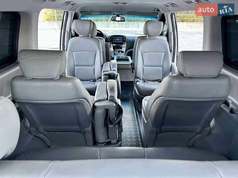 Минивэн Hyundai Grand Starex 2017 в Киеве фото 116 Минивэн Hyundai Grand Starex 2017 в Киеве