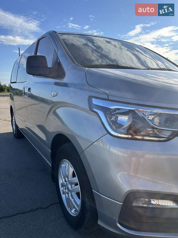 Мінівен Hyundai Grand Starex 2020 в Жашківу