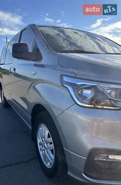 Минивэн Hyundai Grand Starex 2020 в 