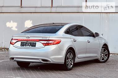 Седан Hyundai Grandeur 2013 в Одессе