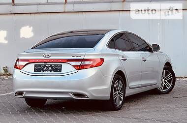 Седан Hyundai Grandeur 2013 в Одессе