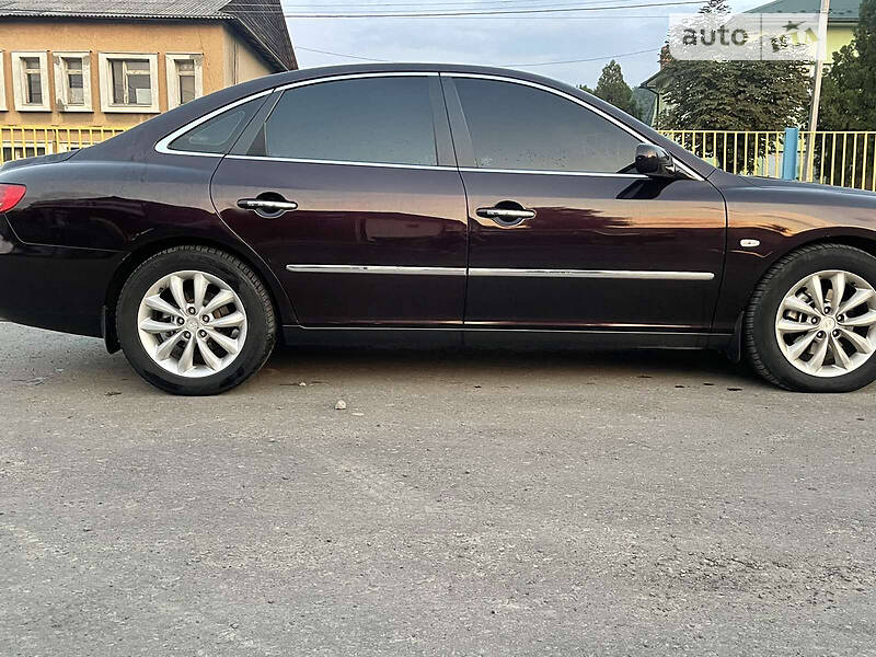 Седан Hyundai Grandeur 2007 в Вижнице