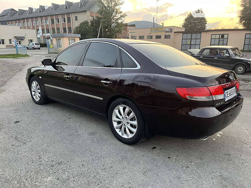 Седан Hyundai Grandeur 2007 в Вижнице