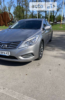 Седан Hyundai Grandeur 2012 в Вишневом