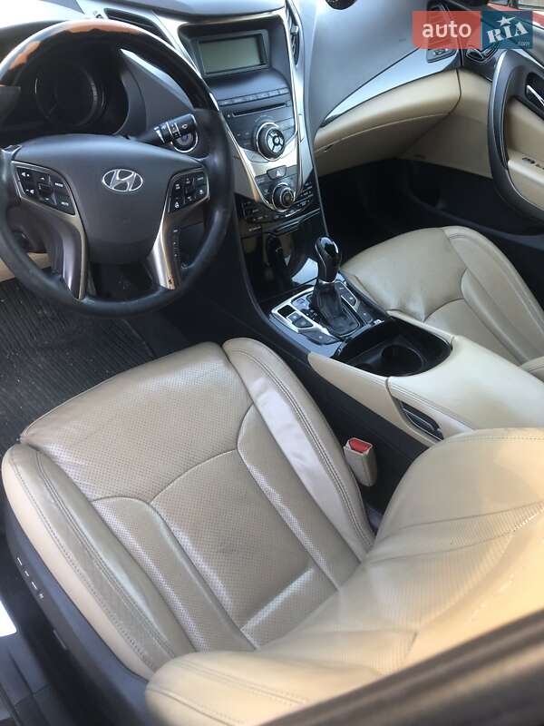 Седан Hyundai Grandeur 2013 в Києві фото 57 Седан Hyundai Grandeur 2013 в Києві