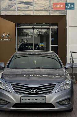 Седан Hyundai Grandeur 2012 в Черкасах