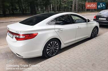 Седан Hyundai Grandeur 2013 в Ивано-Франковске