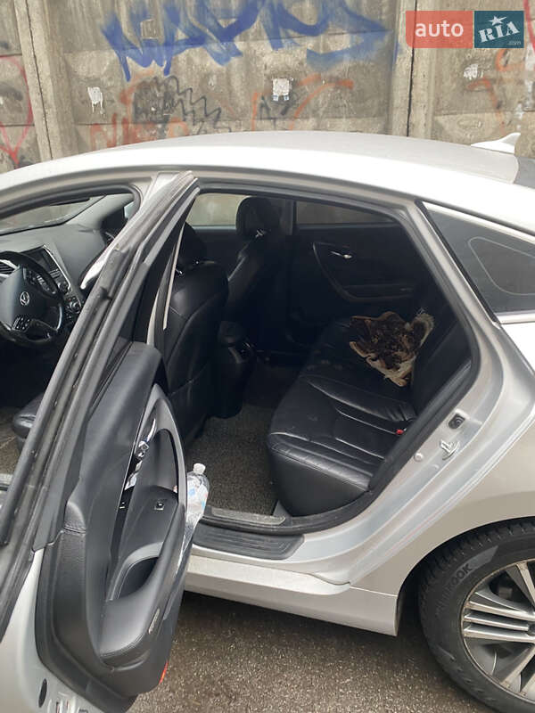 Седан Hyundai Grandeur 2013 в Києві