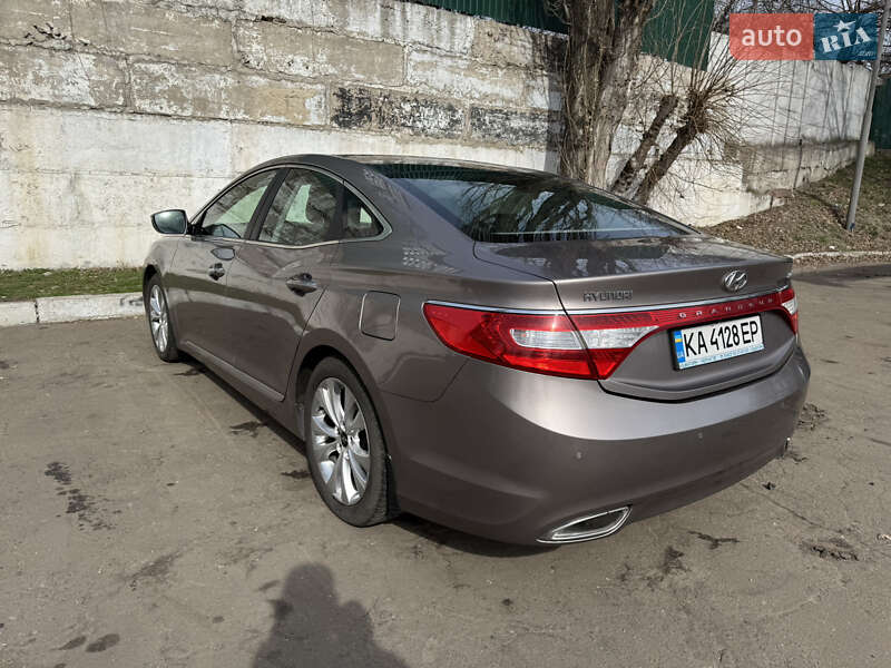 Седан Hyundai Grandeur 2013 в Києві