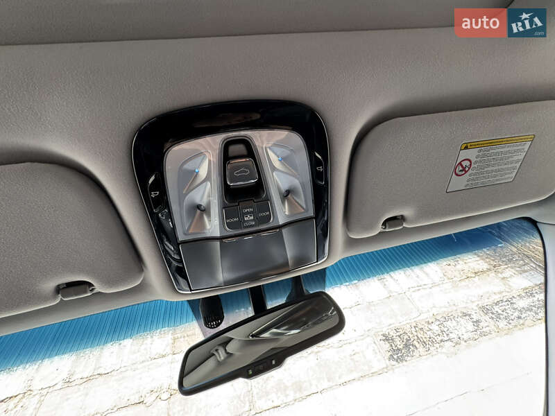 Седан Hyundai Grandeur 2013 в Києві