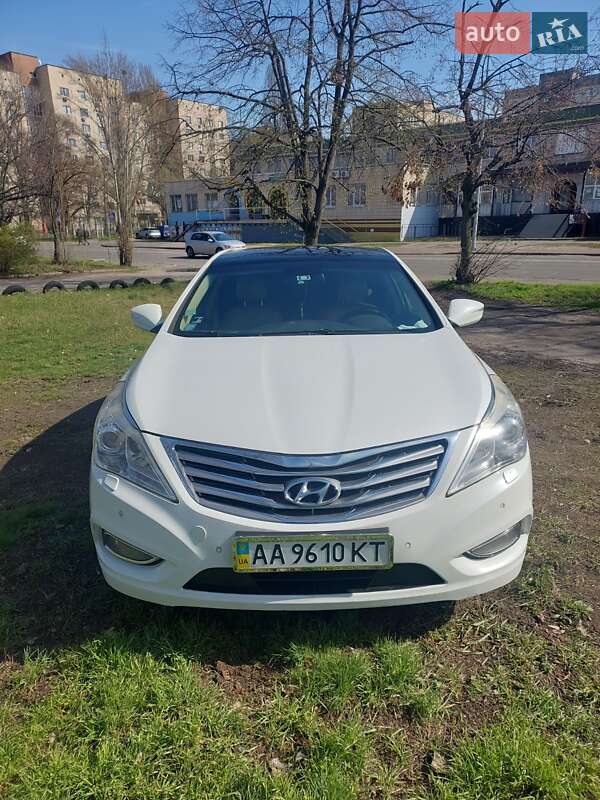 Седан Hyundai Grandeur 2011 в Києві