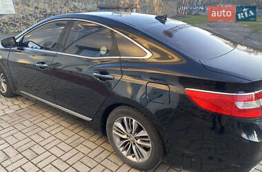 Седан Hyundai Grandeur 2015 в 