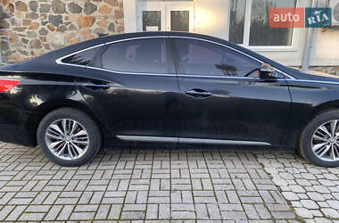 Седан Hyundai Grandeur 2015 в 