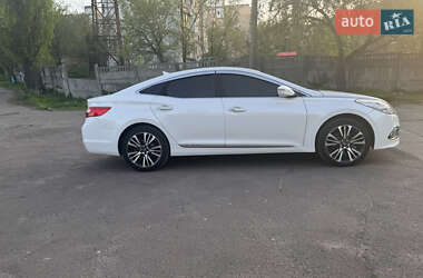 Седан Hyundai Grandeur 2014 в 
