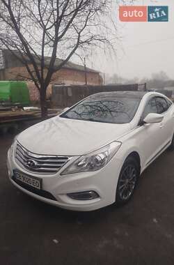 Седан Hyundai Grandeur 2013 в Новгород-Северском